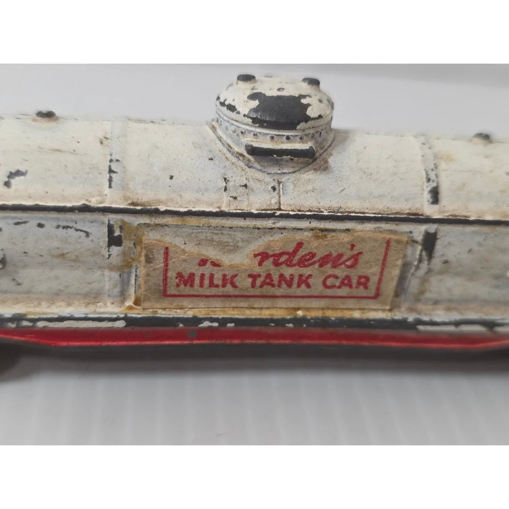 Tootsietoy Borden‎ Milk Tank Car OS White Fair 9353